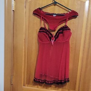 Jezebel Red and Black Lace Chemise Set Size M